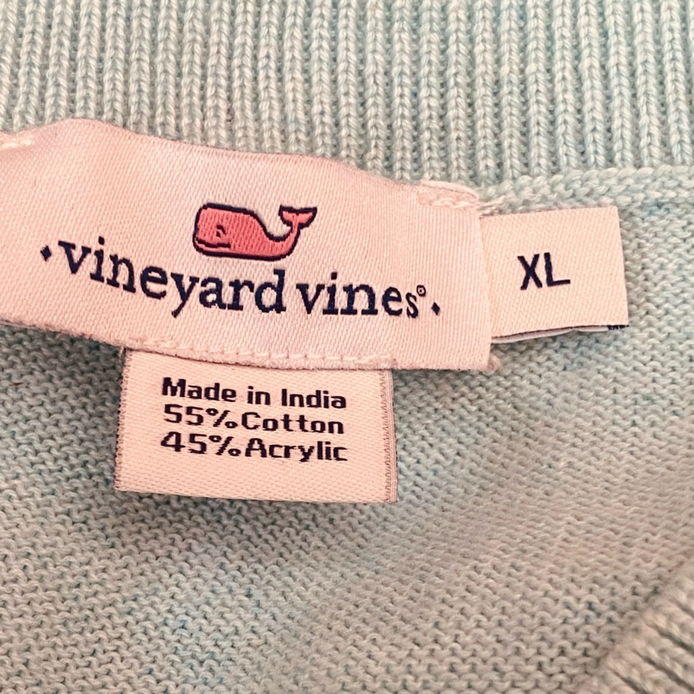 Vineyards  Vine Woman’s Size XL Pullover Embroidered Sweater Spell Out Logo - Picture 9 of 11